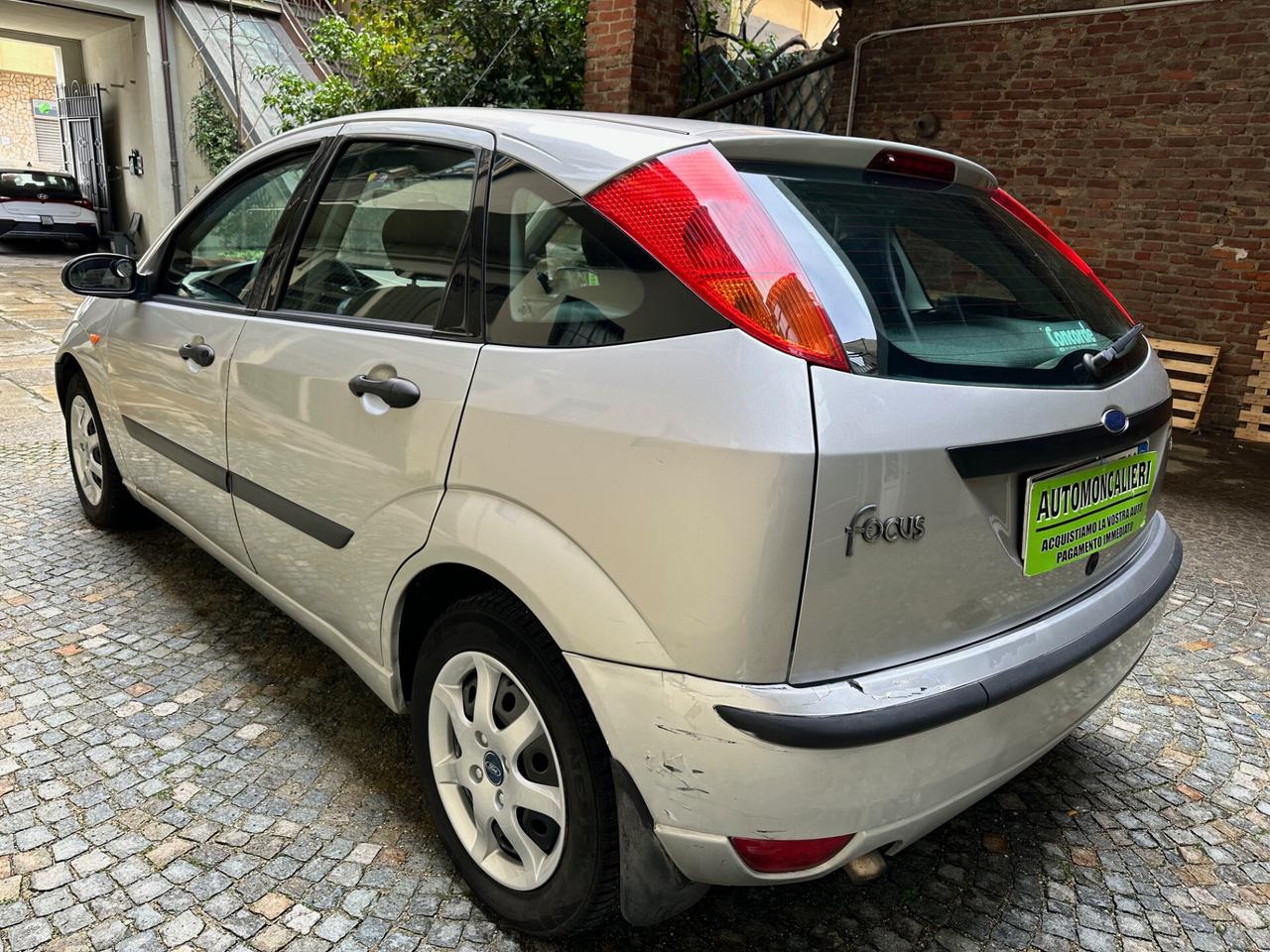 Ford Focus 1.8 TDCi 5 Porte Comandi audio al volante