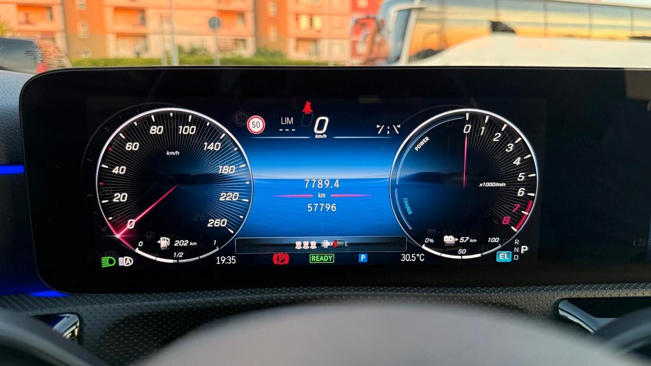 Mercedes-benz A 250 E Phev AMG Line Advanced Plus Automatic