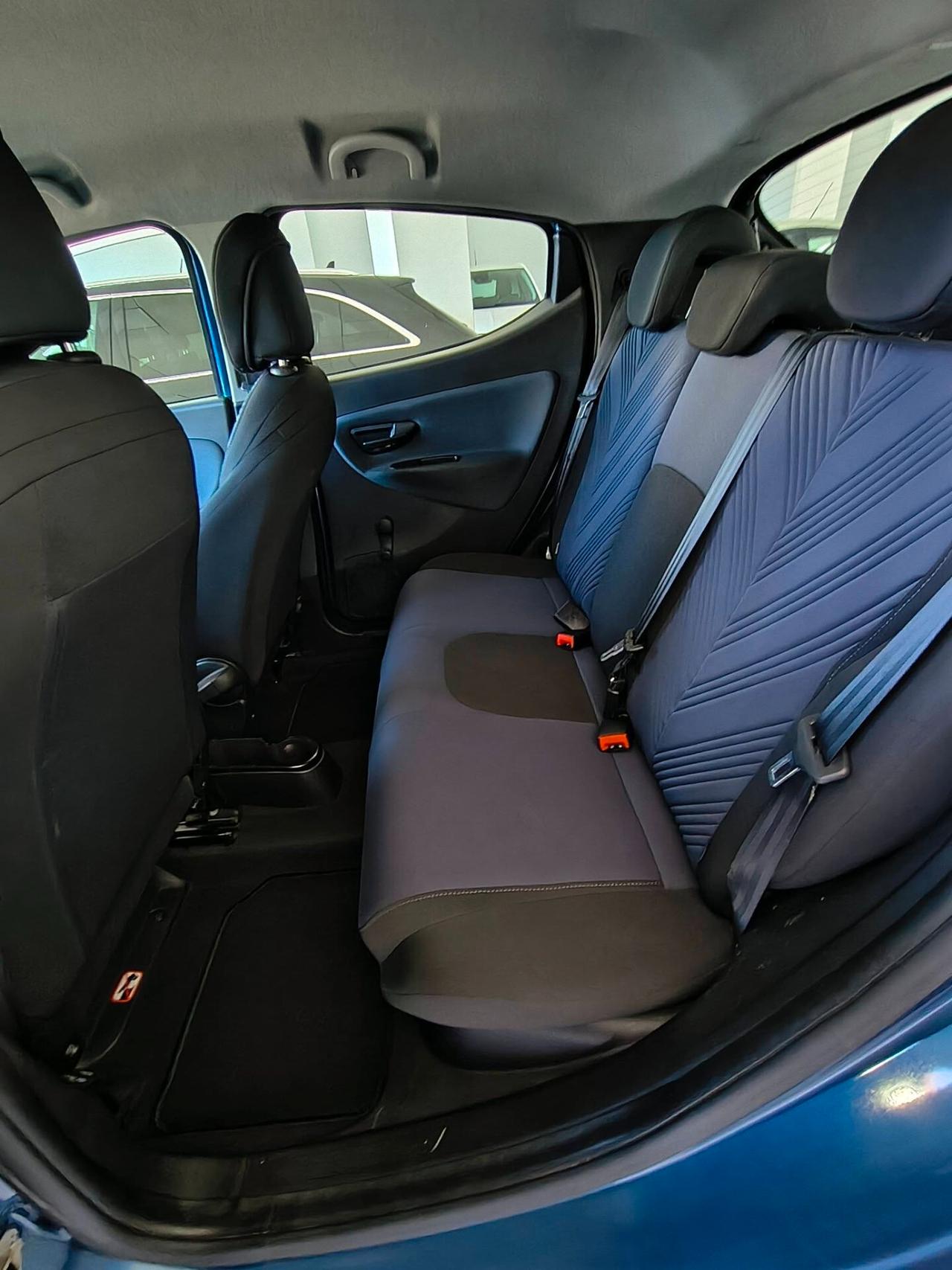 Lancia Ypsilon 1.0 FireFly 5 porte S&S Hybrid Gold