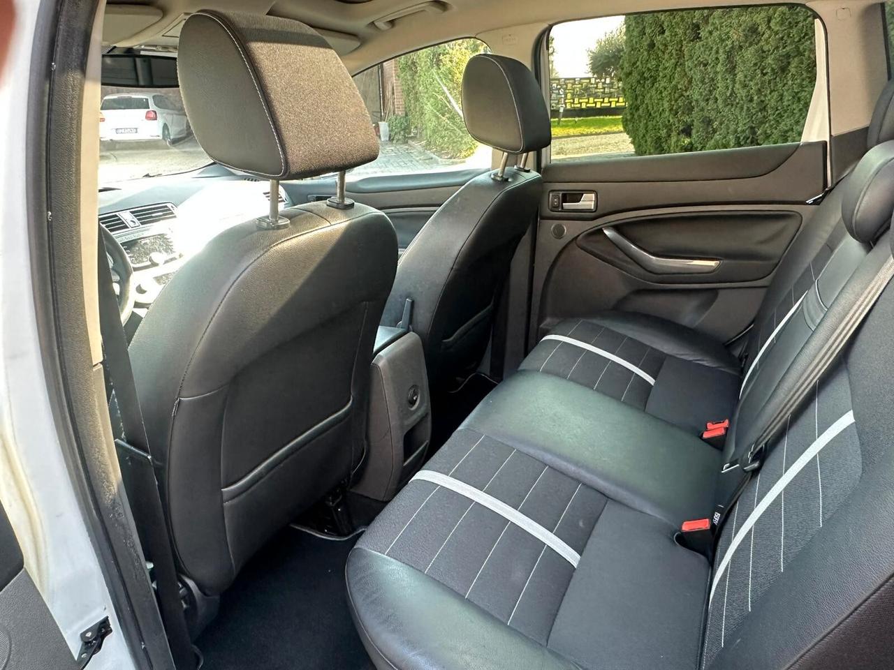 Ford Kuga 2.0 TDCi 136 CV 4WD Titanium DPF