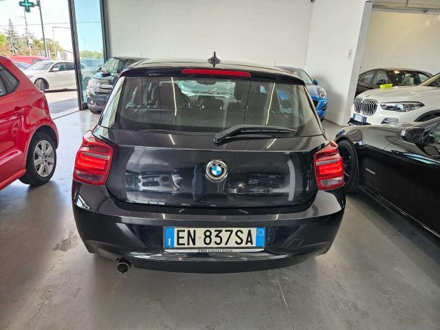 BMW 118 Serie 1 F/20-21 2011 118d 5p Sport