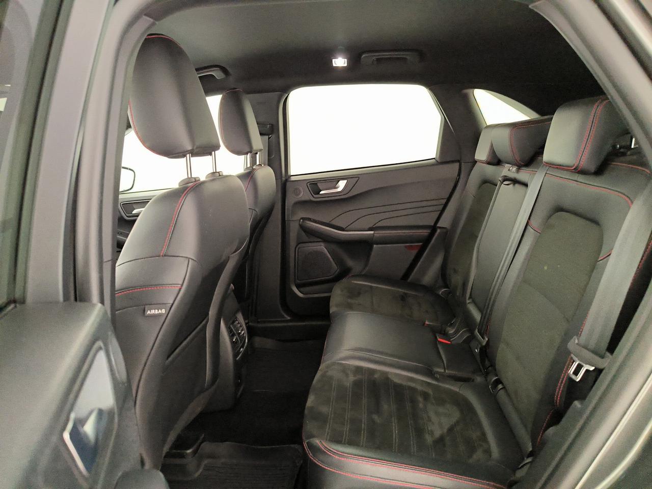 Ford Kuga 2.0 ecoblue st-line x 2wd 120cv auto