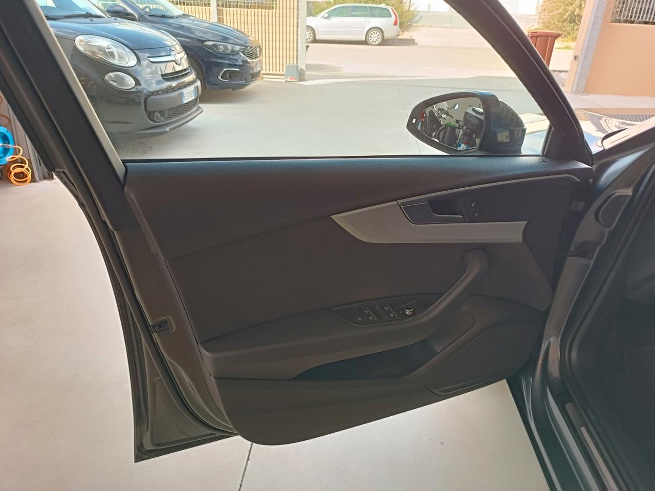 Audi A4 Avant 2.0 TDI 150 CV ultra S tronic Business Sport