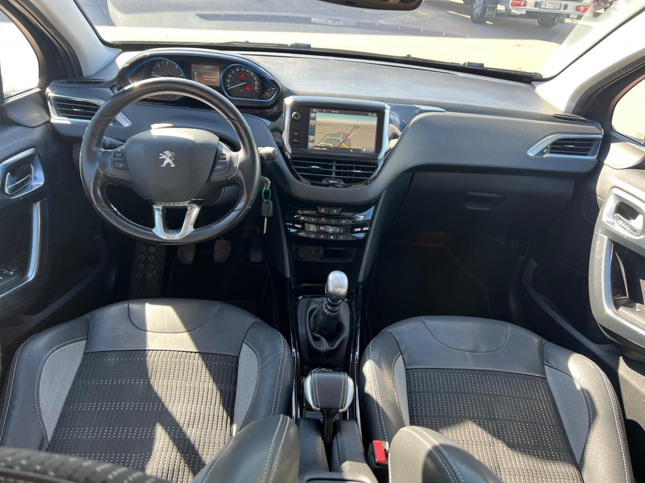 Peugeot 2008 BlueHDi 120 S&S Allure