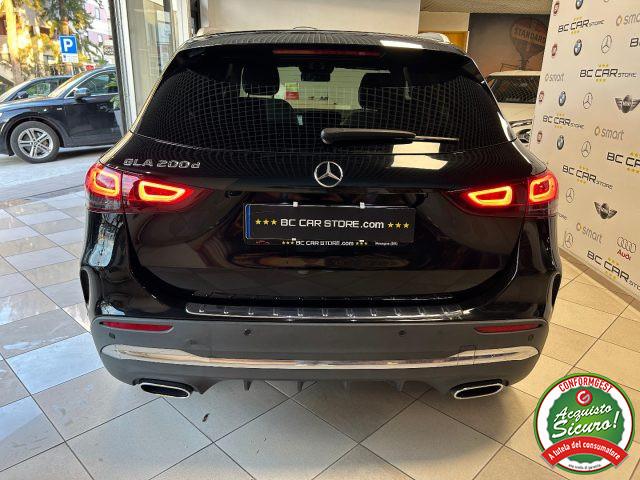 MERCEDES-BENZ GLA 200 d 150cv Auto Premium AMG