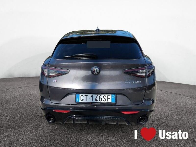 Alfa Romeo Stelvio 2023 2.2 t Veloce Q4 210cv auto