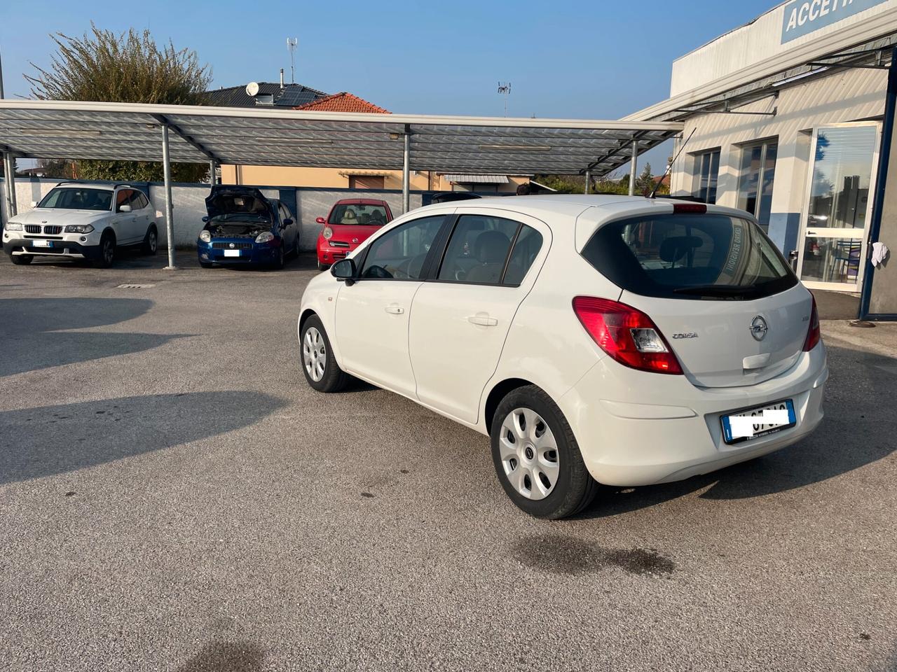 Opel Corsa 1.2 85CV 5 porte GPL