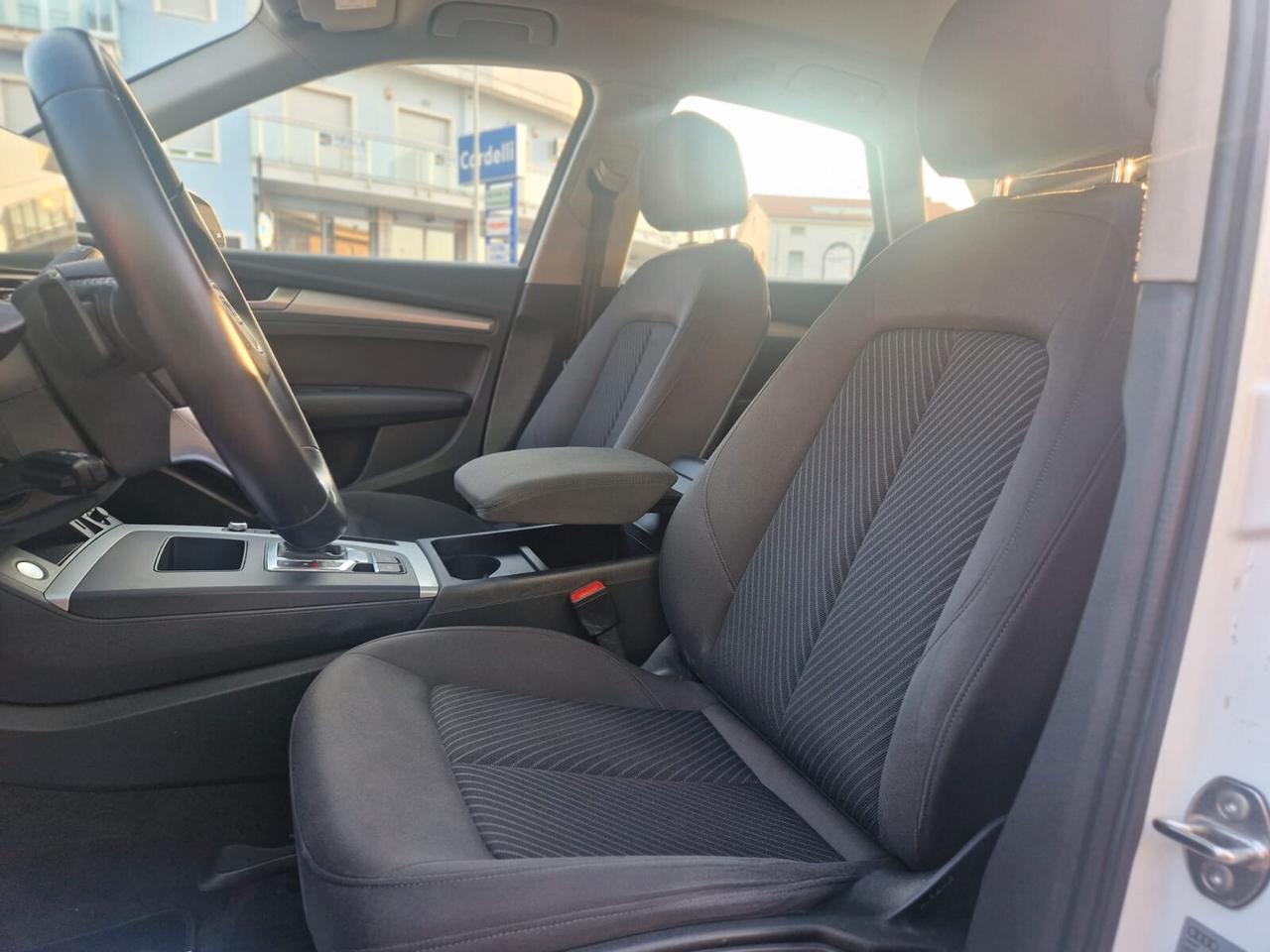 Audi Q5 35 TDI S tronic Business