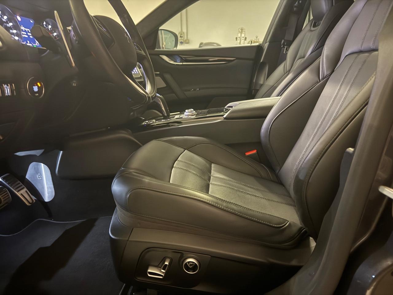 Maserati Ghibli V6 Modena