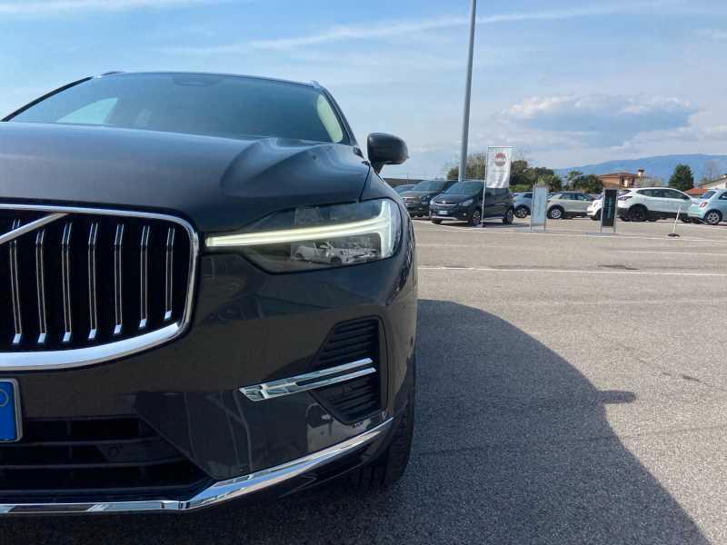 VOLVO XC60 2.0 b4 Plus Bright AuTo