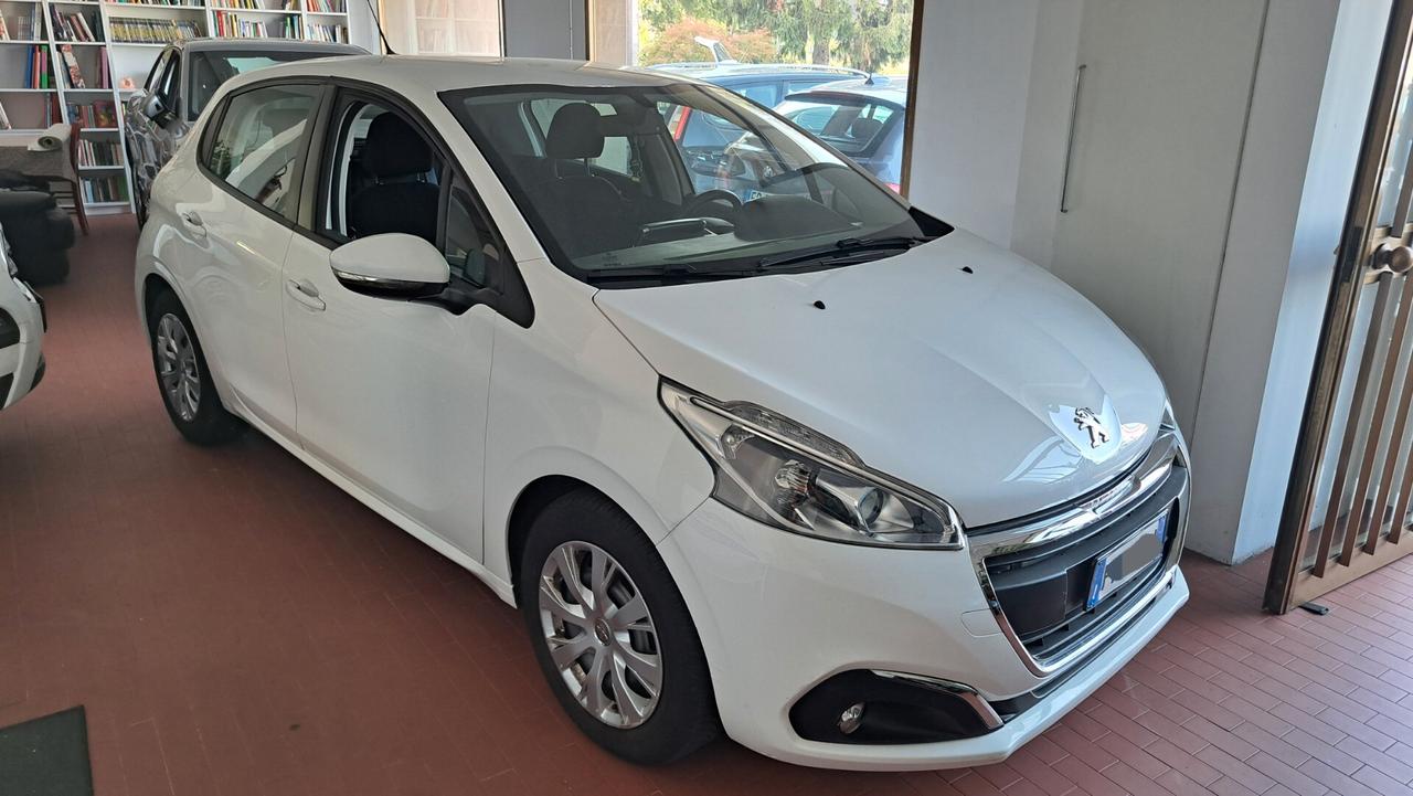 Peugeot 208 PureTech 82 5 porte Active OK NEO PATENTATI
