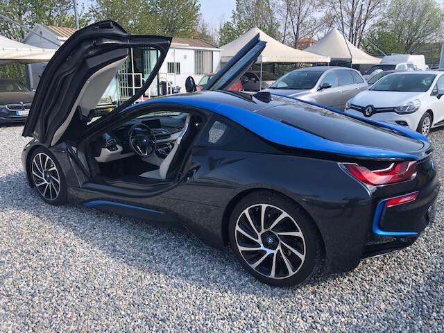 Bmw i8 BMW i8 1.5 IVA ESPOSTA