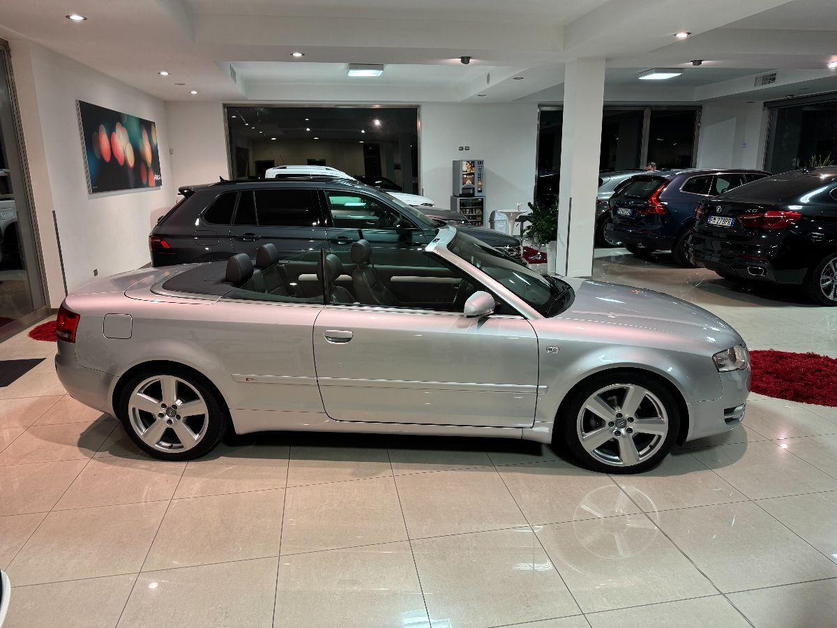 AUDI A4 2.0 TDI Cabriolet Cabrio S-LINE