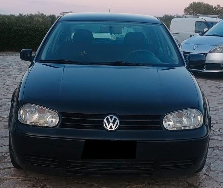 Volkswagen Golf 1.6 cat 5 porte