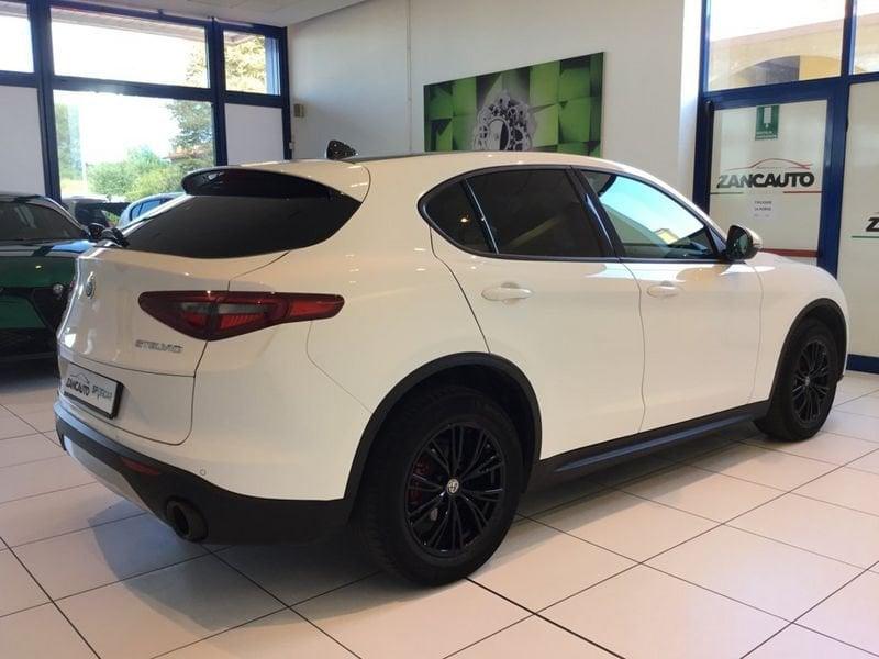 Alfa Romeo Stelvio 2.2 Turbo Diesel 180CV AT8 Q4 Executive MY18