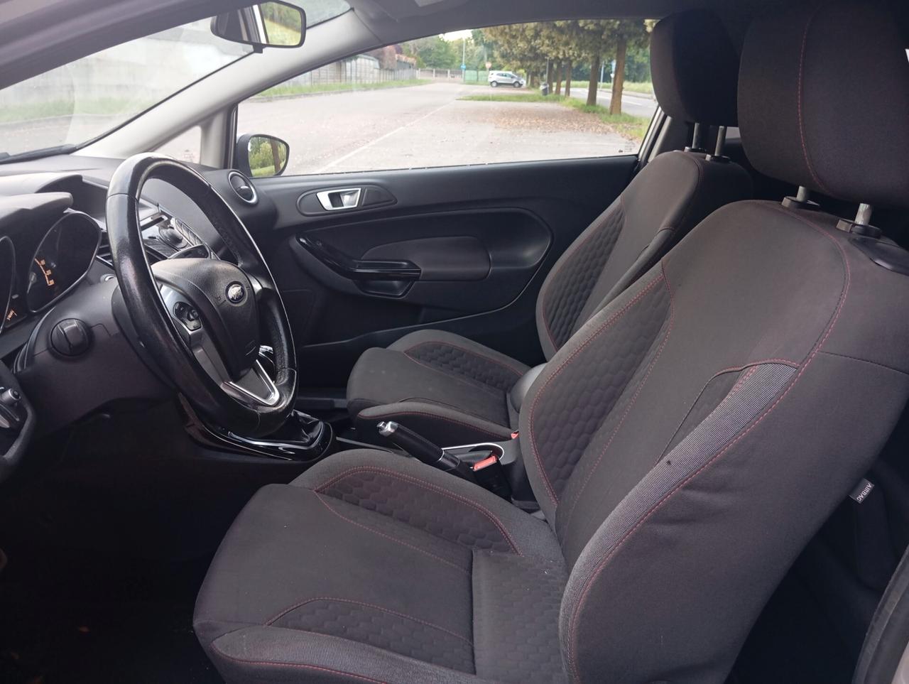 Ford Fiesta 1.4 3p. Bz.- GPL Titanium