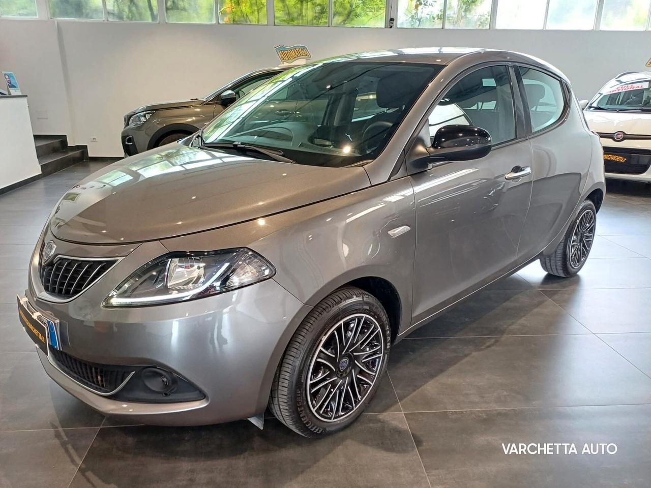 Lancia Ypsilon 1.0 FireFly 5 porte S&S Hybrid Gold Plus