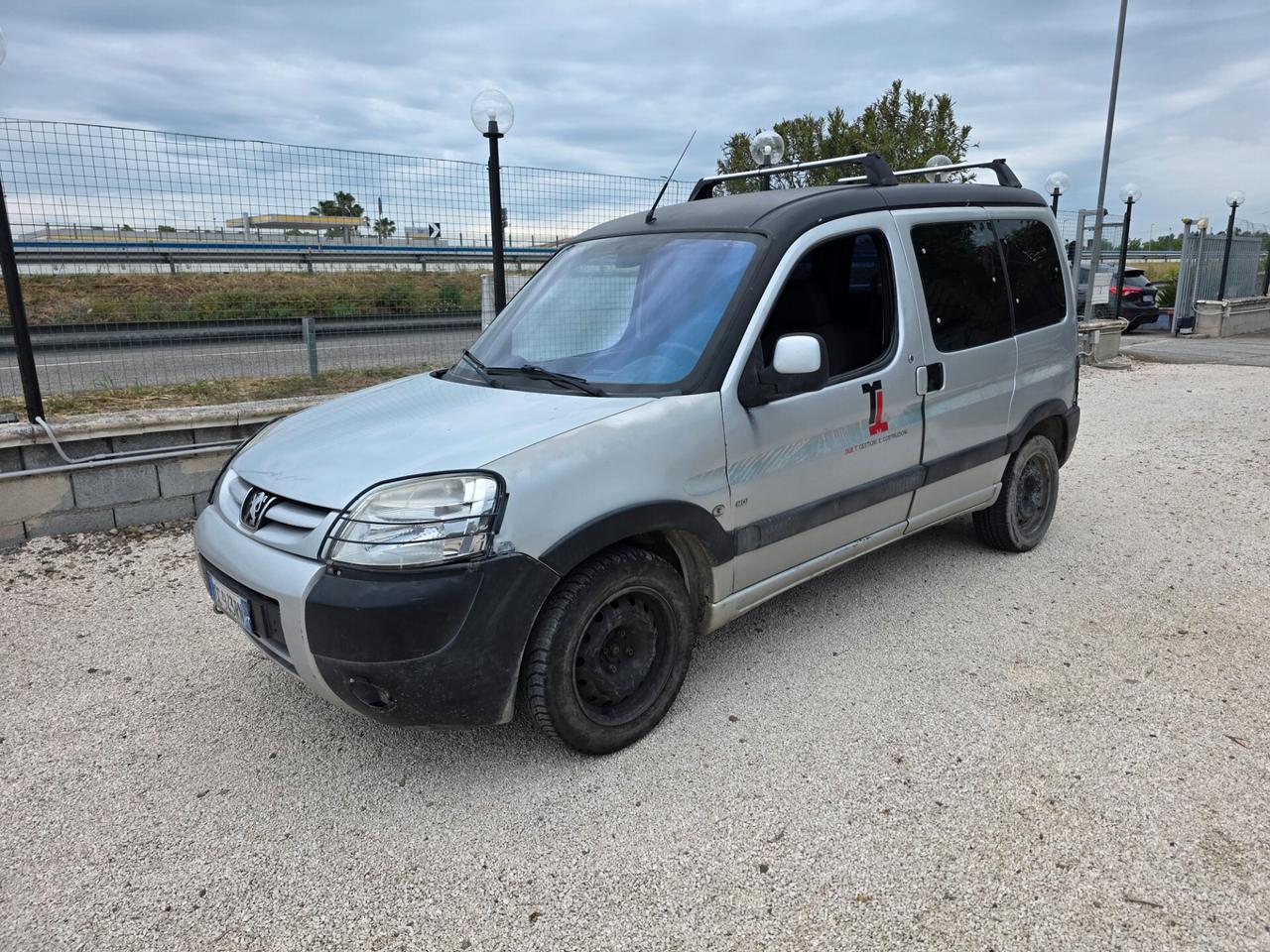 Peugeot Ranch 2.0 HDi 5p. XT