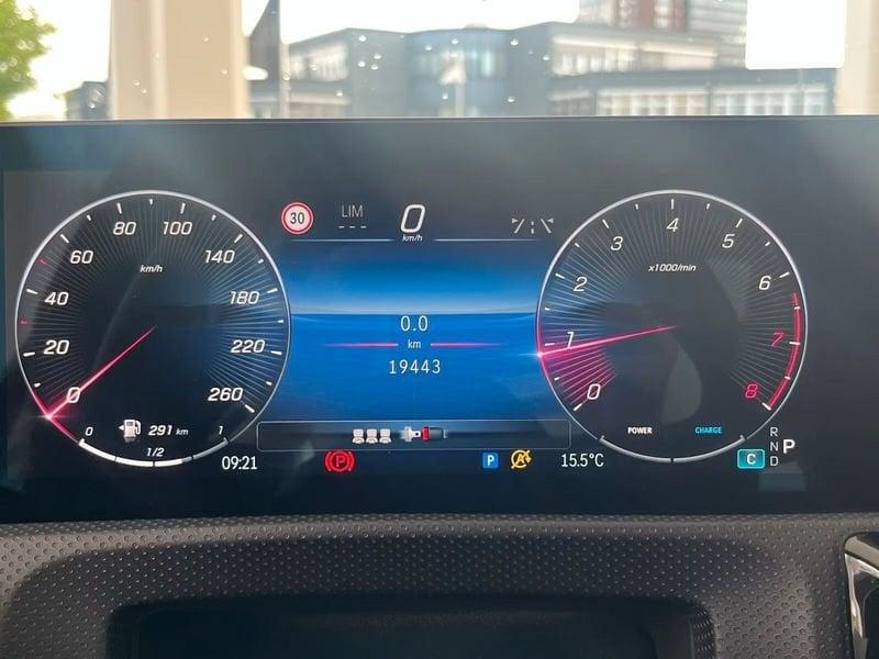 Mercedes-Benz CLA CLA 180 AMG Line Advanced Plus Navi Camera 18"