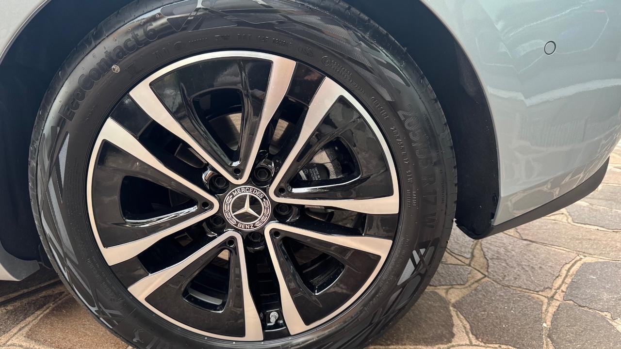 MERCEDES B SPORTSTOURER CLASSE B NEW 180 D STREET EDITION