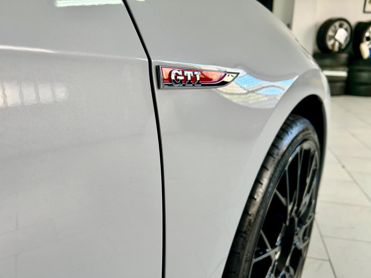 Volkswagen Golf GTI Performance 2.0 245 CV TSI DSG 5p. BMT