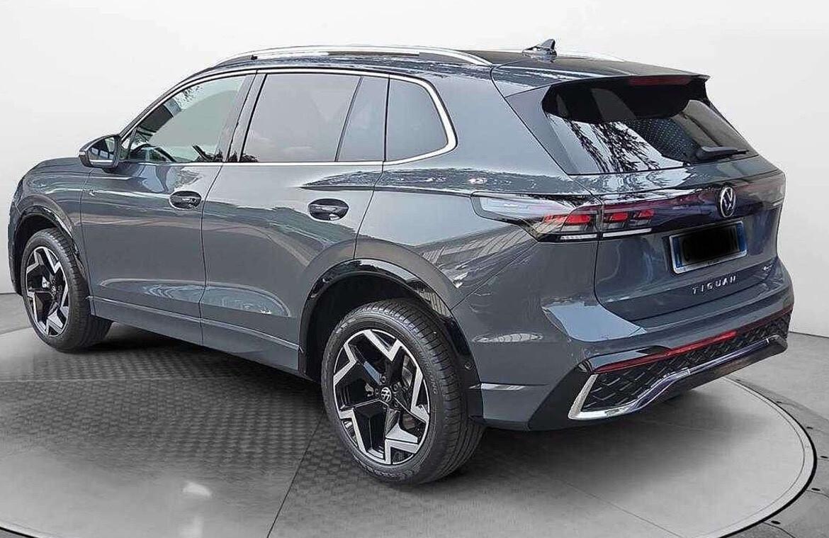 Volkswagen Tiguan 2.0 TDI 150 CV DSG Life AUTO A NOLEGGIO