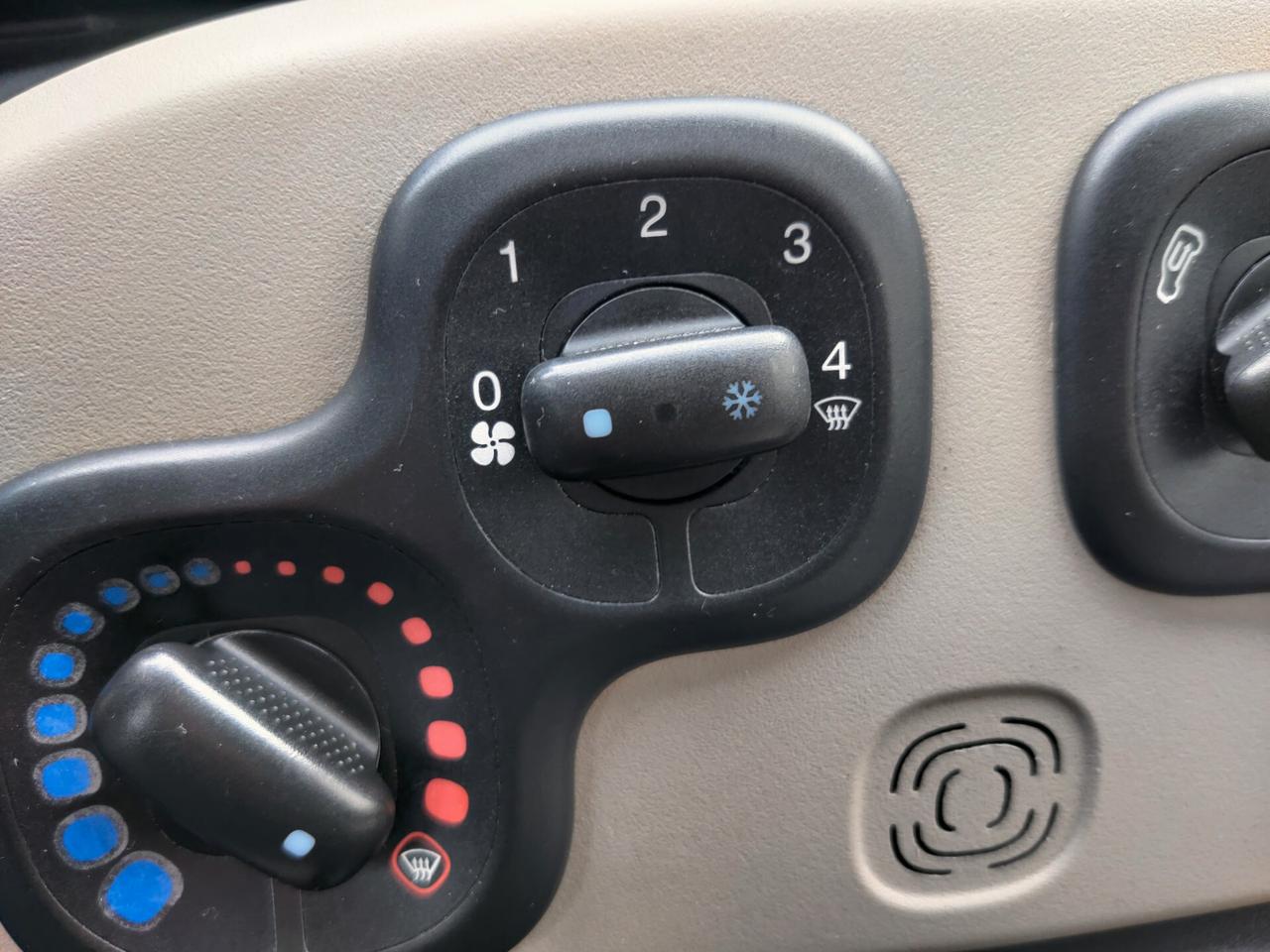 Fiat Panda 1.2 Lounge 5 posti