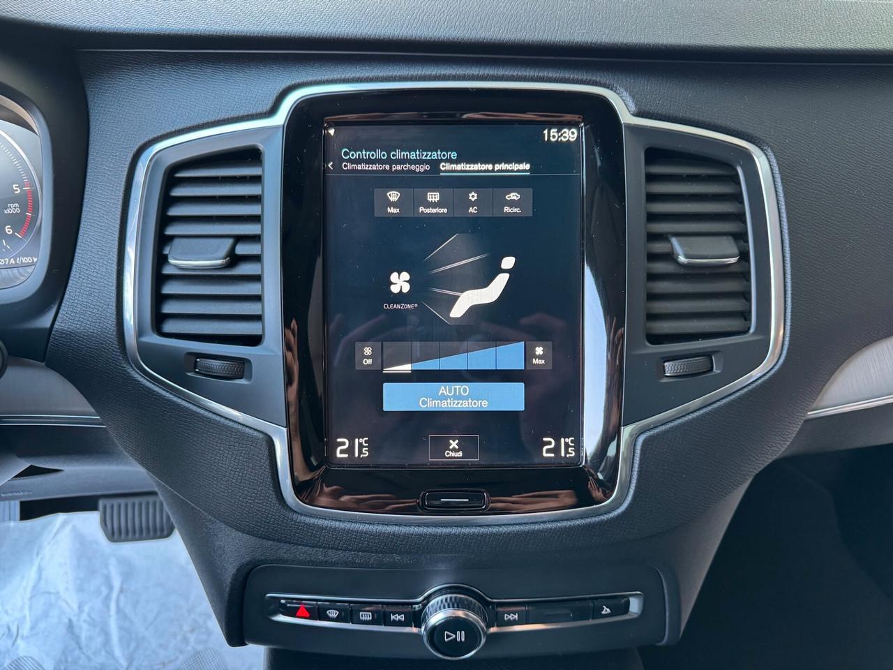 Volvo XC 90 XC90 B5 AWD GEARTR MOMENTUM HYBRID GARAN24ME