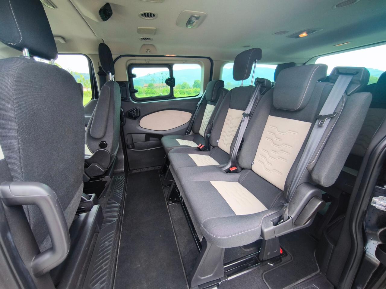 FORD TOURNEO CUSTOM 2,2 TDCI 155CV- TITANIUM- 8 POSTI