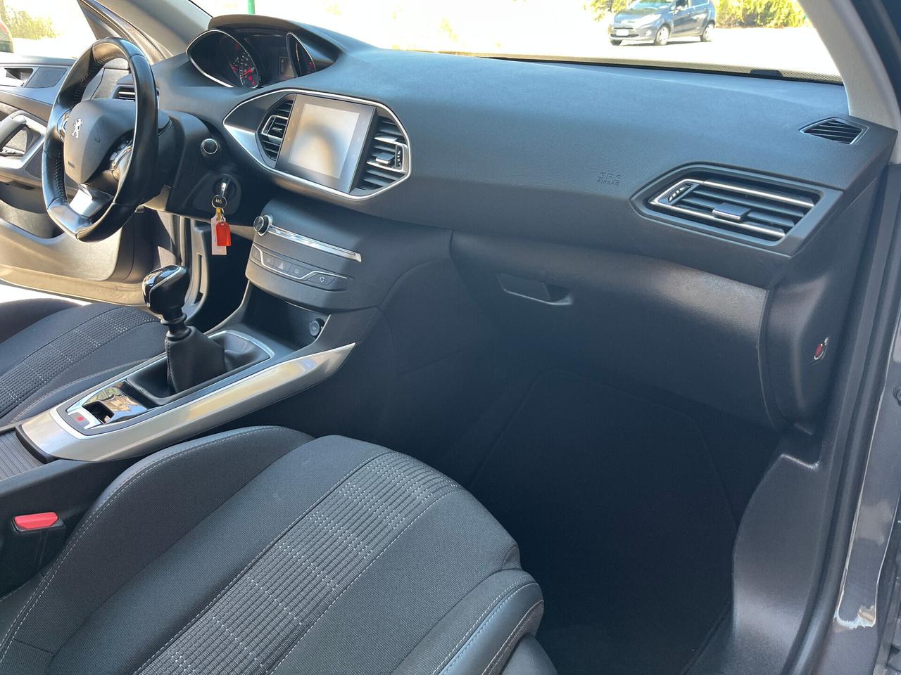 Peugeot 308 BlueHDi 130 S&S SW Allure