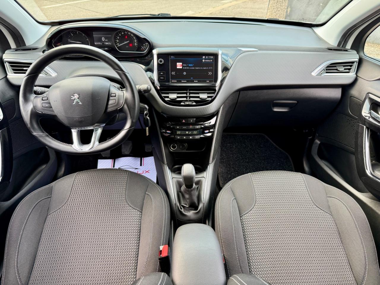 Peugeot 208 BlueHDi 75 5 porte black line 2017