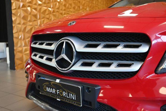 MERCEDES-BENZ GLA 200 PREMIUM AMG AUTO TETTO CAM PELLE LED 19"STRAFULL!!