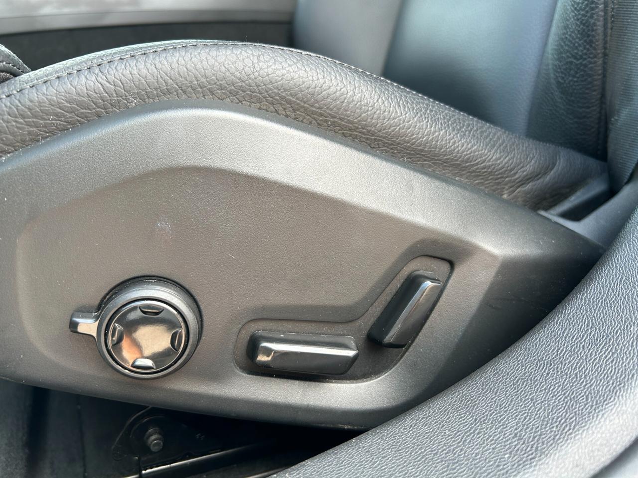 Volvo V60 Cross Country B4 (d) AWD automatico Ultimate