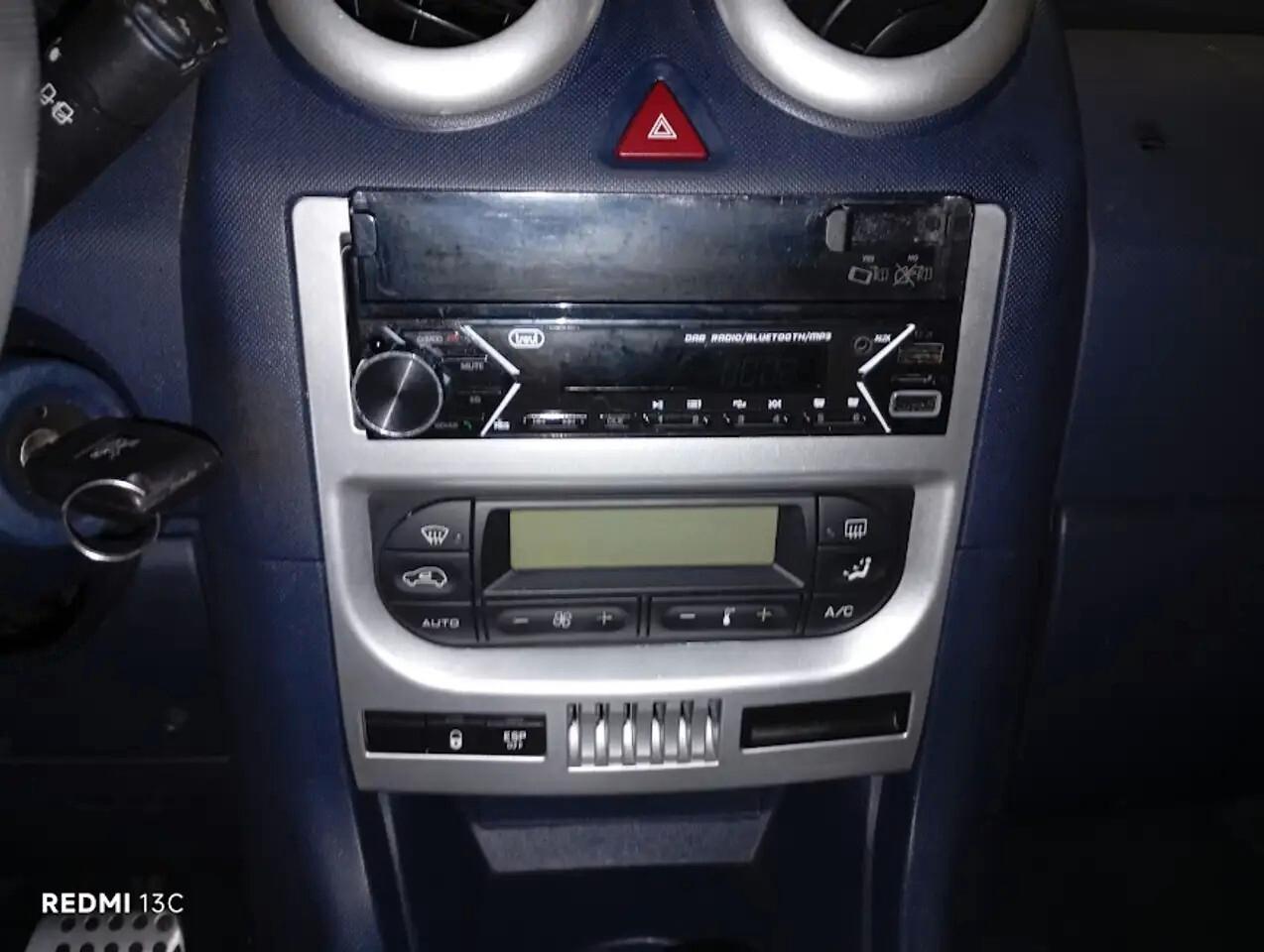 PEUGEOT 1007 DEL 2006 BENZINA CAMBIO AUTOMATICO