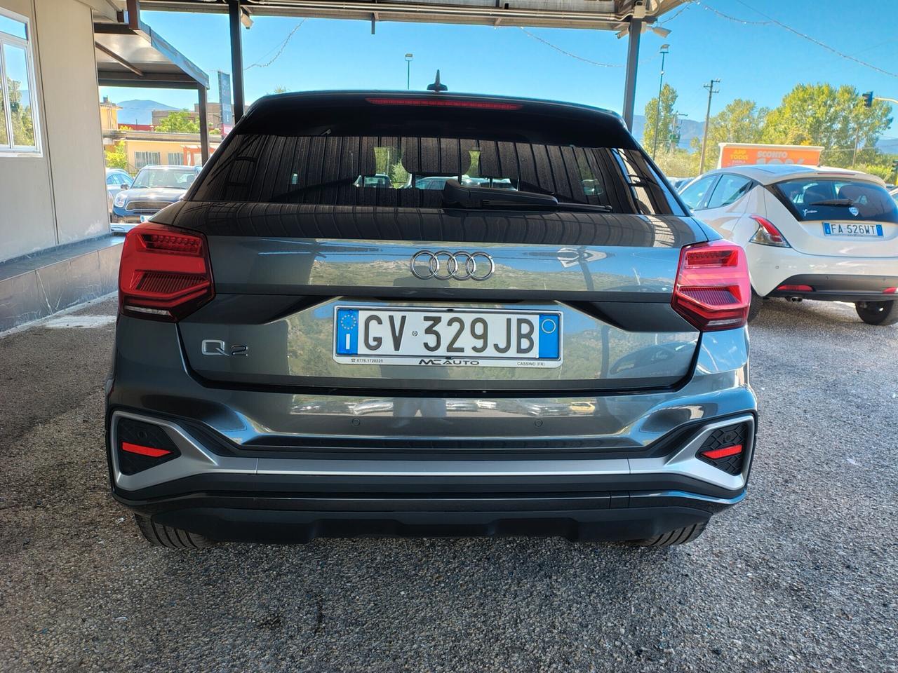 Audi Q2 35 TDI S tronic Identity Black