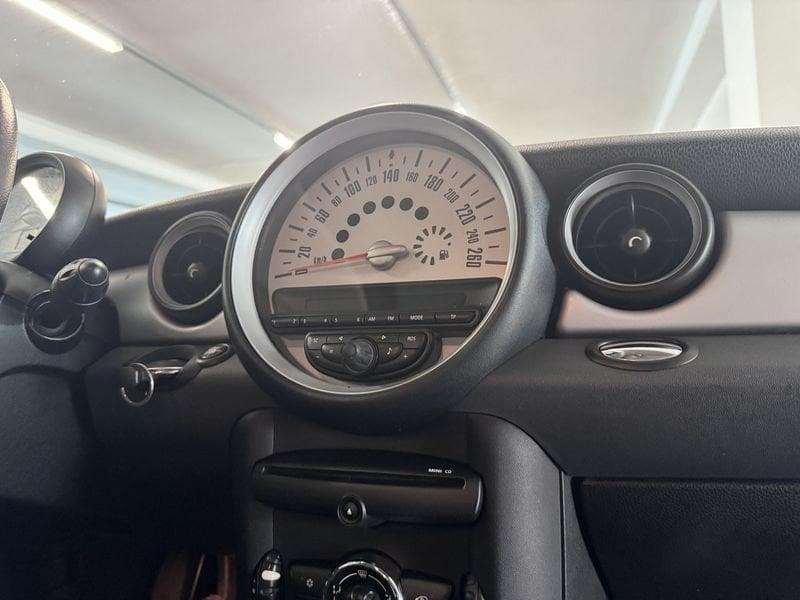 MINI Mini Mini 1.6 16V One (72kW)