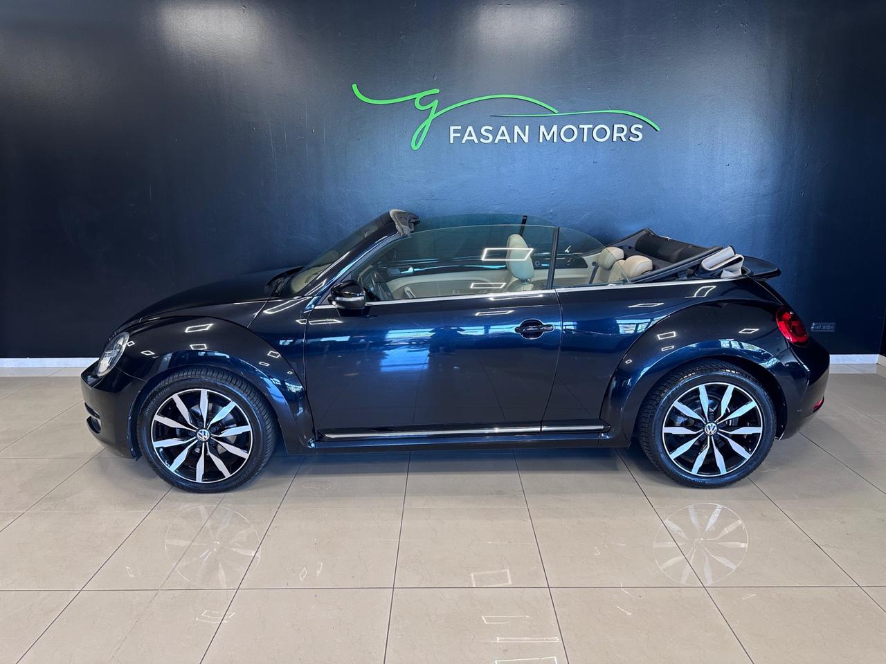 Volkswagen Maggiolino Cabrio 1.6 tdi Design 105cv dsg
