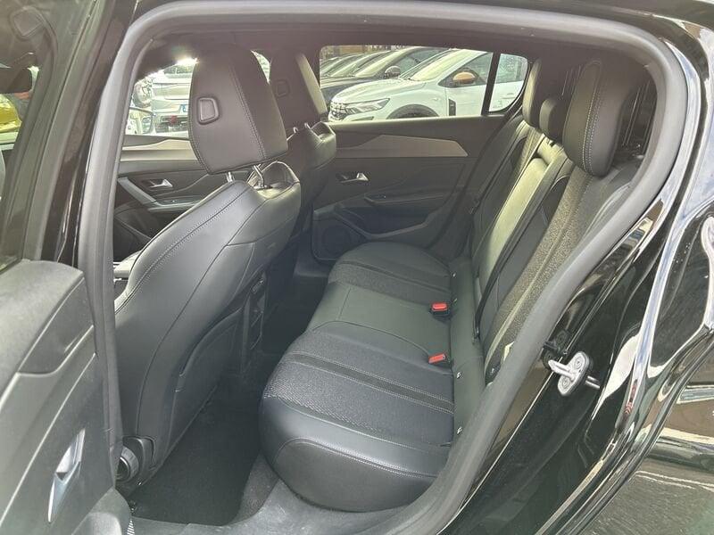 Peugeot 308 III 2021 1.2 hybrid GT 145cv e-dcs 6