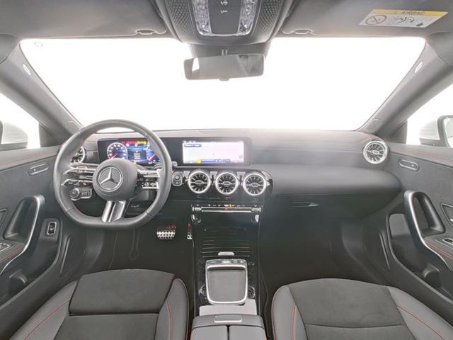 MERCEDES-BENZ CLA 180 Automatic AMG Line Advanced Plus