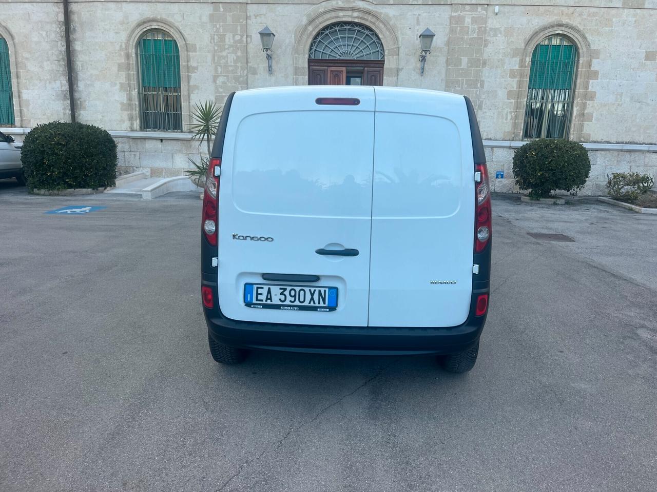 Renault Kangoo 1.5 dCI Cv 70 Km 80,000 Da Vetrina