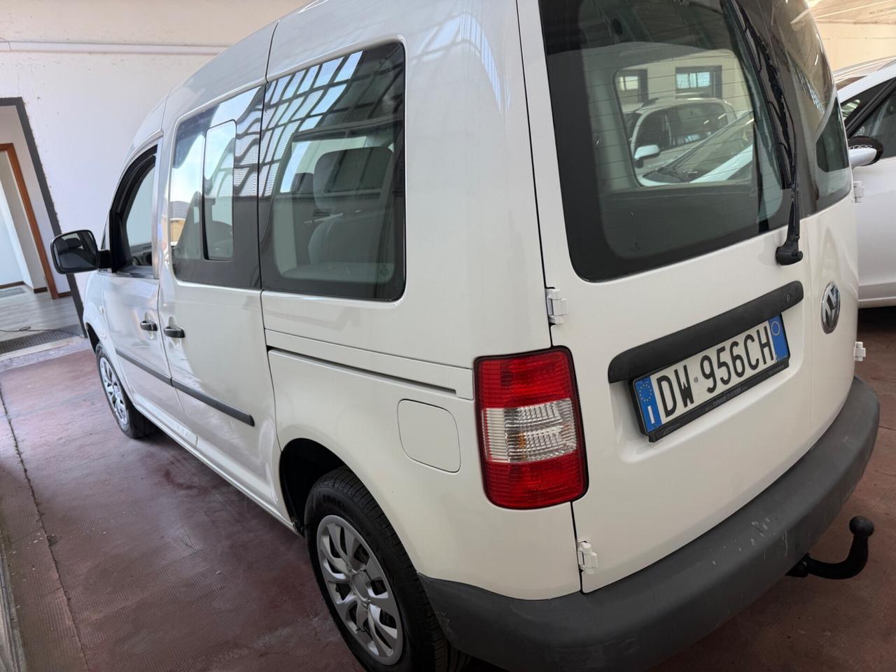 Volkswagen Caddy 1.6 BENZINA 7POSTI