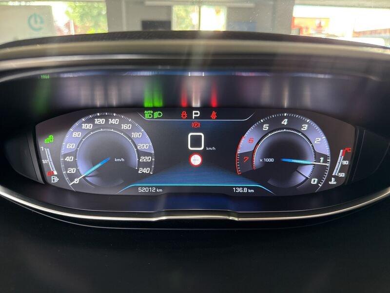 Peugeot 5008 PureTech Turbo 130 EAT8 S&S Allure