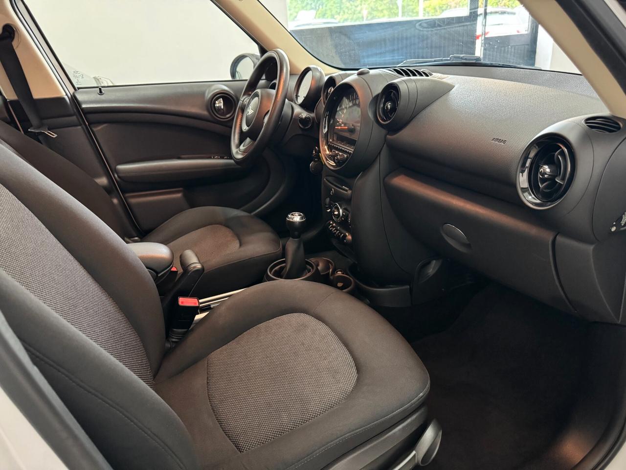 Mini Cooper 2015 D Countryman Mini 1.6 Cooper D KM 125000