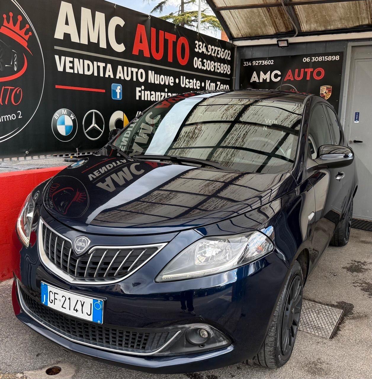 Lancia Ypsilon 1.0 FireFly 5 porte S&S Hybrid Ecochic Silver