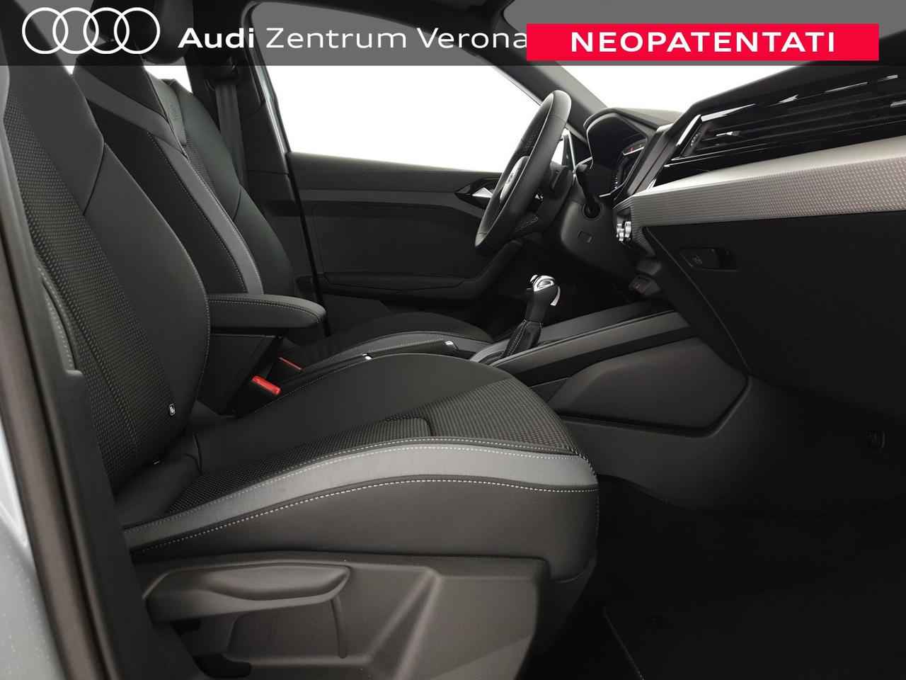 Allstreet 30TFSI 116CV S tronic Identity Contrast