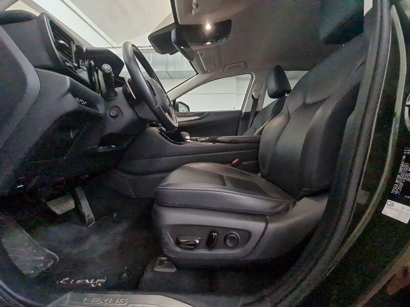 Lexus NX Plug-in 4WD Premium