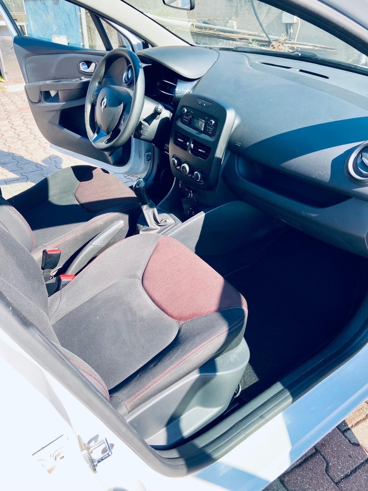 Renault Clio 1.5 dCi 75CV neopatentati