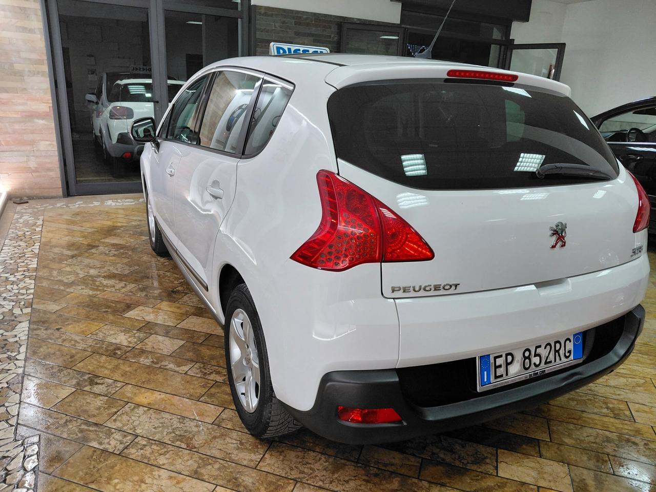 Peugeot 3008 1.6 HDi 115CV anno 2013