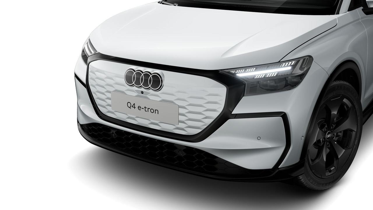 AUDI Audi Q4 SUV Business Advanced e-tron performance 210,00 kW