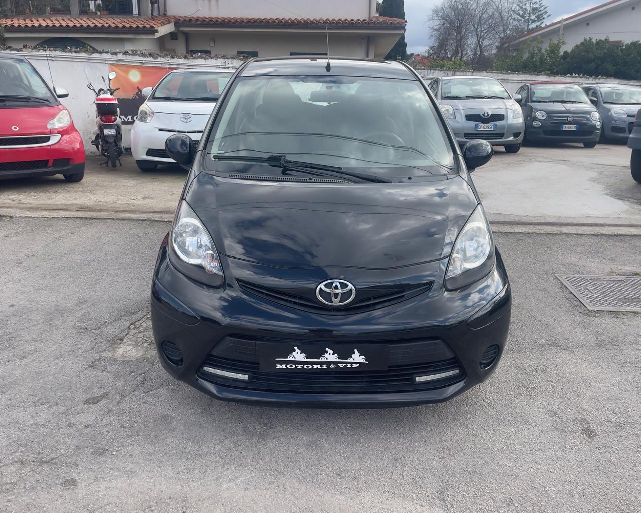 Toyota Aygo 1.0 12V VVT-i 5 porte Lounge Connect